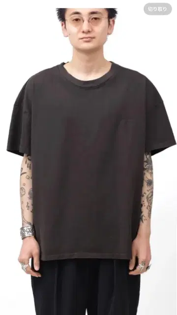 LES TIEN OVERSIZED TEE 론 헤르만