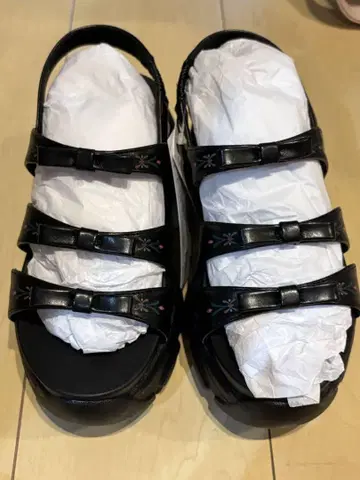 시마무라 치하루 디즈니 아나 샌들