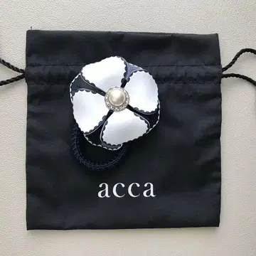 acca 꽃 모티브 머리끈