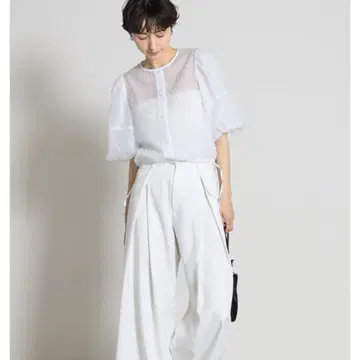 프리지 도트 시어 블라우스 반팔 화이트 노스탤지어