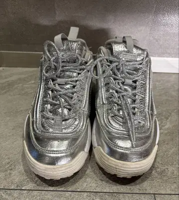 FILA DISRUPTOR II 휠라 디스럽터 2 메탈릭 실버