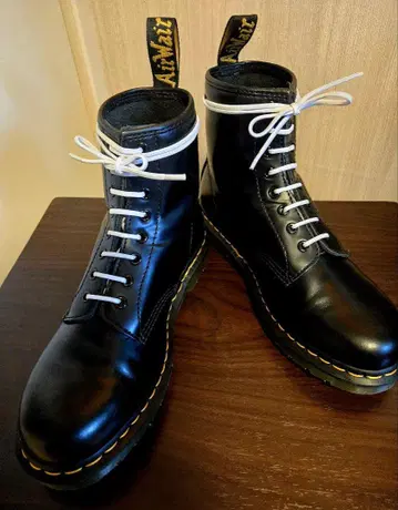 Dr. Martens 8홀 블랙 27cm