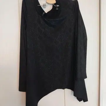 오즈 크로셰 뱀 패턴 티셔츠