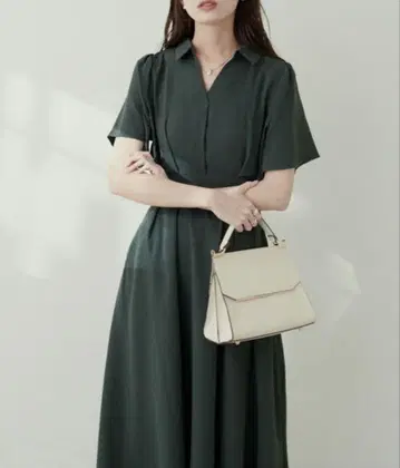스키퍼 카라 플레어 소매 원피스 여성용 natural couture
