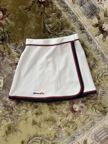 ellesse 스커트
