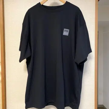 헬리한센 앵글러 로고 티 블랙 티셔츠 L 사이즈