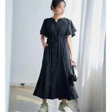 COHINA 바닥 플레어 리본 로스트 원피스 레귤러 블랙