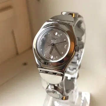 스와치 swatch 아이러니 실버 쿼츠 시계
