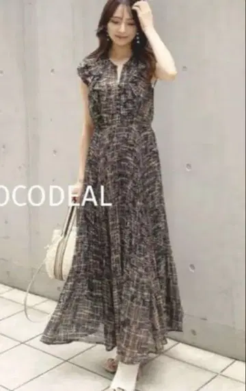 택 포함 새상품 COCO DEAL 기하학 프린트 프릴 플리츠 원피스