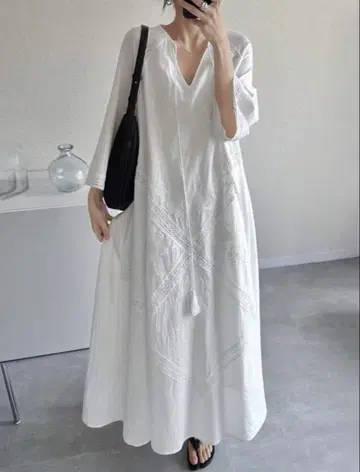 FRIFUL 레이스 자수 원피스