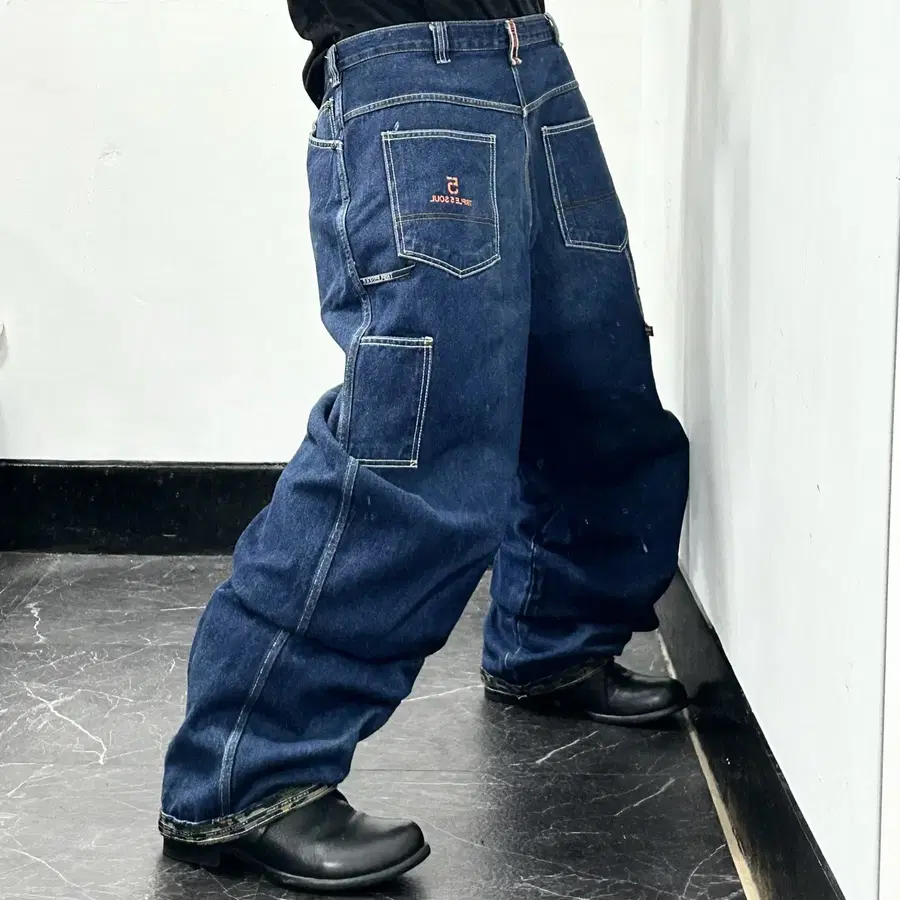 Product Details - 1