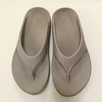OOFOS 우포스 리커버리 샌들 베이지 EU37