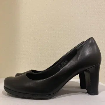 ROCKPORT 블랙 가죽 펌프스 하이힐 24cm