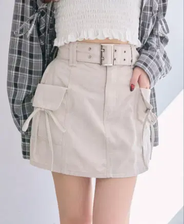 벨트 포함 카고 미니 스커트 올리브 데 올리브