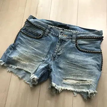 another edition nyn 스터드 데님 숏 팬츠