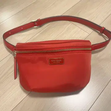 kate spade 바디백 웨스트 파우치 레드