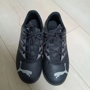 Puma 블랙 축구 트레이닝 슈즈 인조 잔디용 22cm