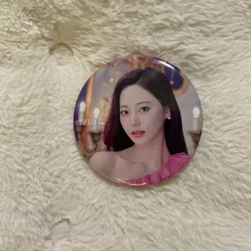 TZUYU 캔뱃지 핑크 드레스 TWICE 캔뱃지 츄 doughnut