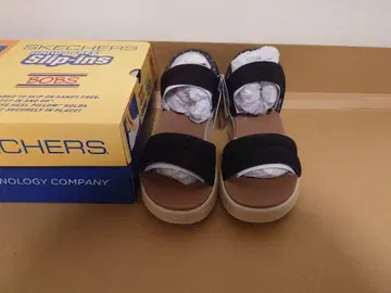 스케쳐스 슬립인 샌들 24cm