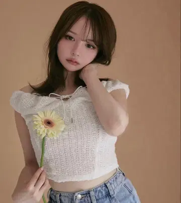 앤드메리 소피 오프숄더 톱