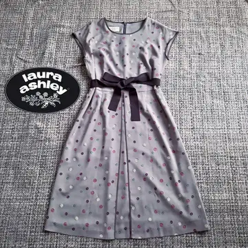 laura ashley 단추 무늬 원피스 SIZE 3
