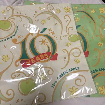 MAGICAL 10 YEARS LANDMARK 토트백