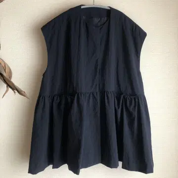 ella_selectshop 도비 크로스 프릴 베스트 네이비