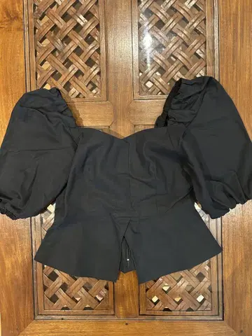 MOUSSY 블랙 퍼프 슬리브 상의 사이즈 1