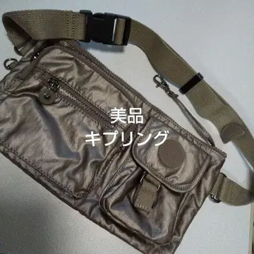 키플링 실버 나일론 바디백, 웨스트 파우치