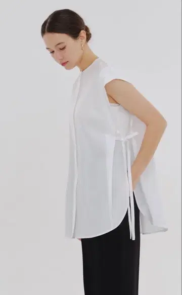 yori 웨지 라인 블라우스 화이트 미사용 새상품
