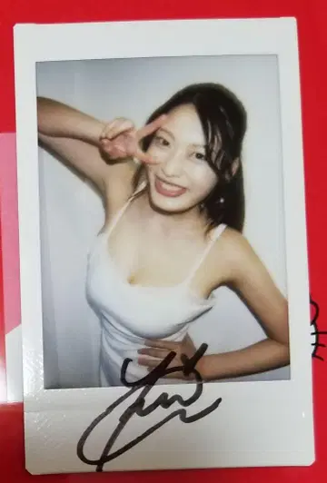 후쿠제 케이 친필 사인 폴라로이드 1장