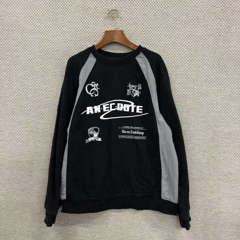 CPGN STUDIO | 꼼파뇨 Cpgn Studio Shooting Logo Sweatshirt