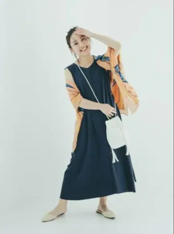 cohina 히루이치카 콜라보 벨트 포함 티셔츠 원피스