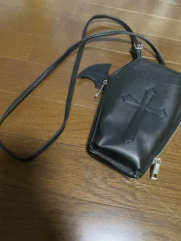 데빌 관 숄더백