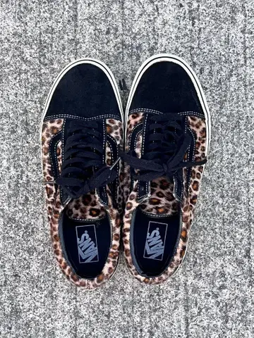 Vans 레오파드 스니커즈