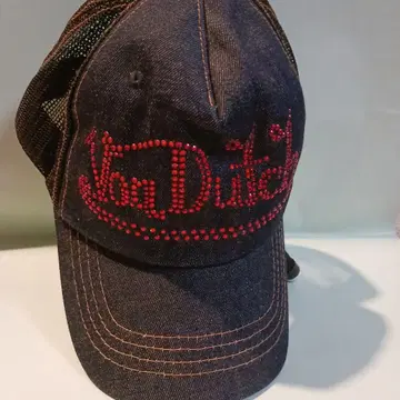 미사용 Von Dutch 스톤이 달린 트래커 캡