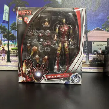 MAFEX IRON MAN MARK43(아이언맨 마크 43)