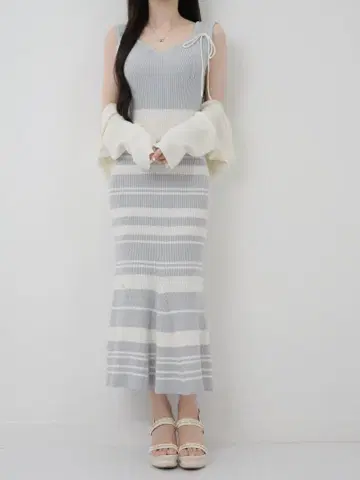 Lumignon Riobon border nermaid dress 블루