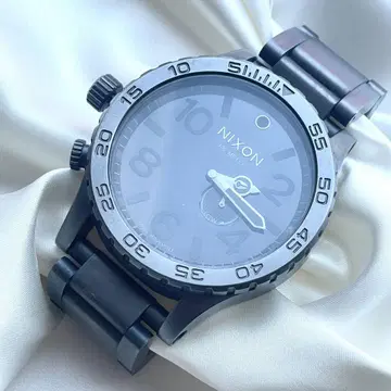 NIXON 닉슨 손목시계 남성용 THE 51-30 건메타 그레이 거대