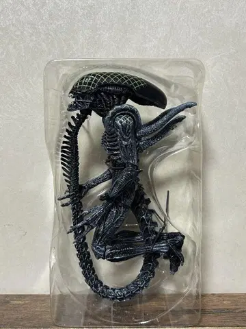 네카 NECA 그리드 에이리언
