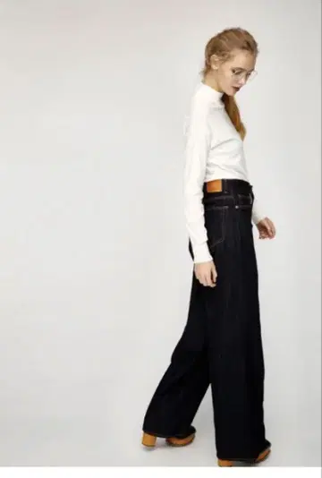 moussy GBLMVWIDESTRAIGHT 원 워시 데님