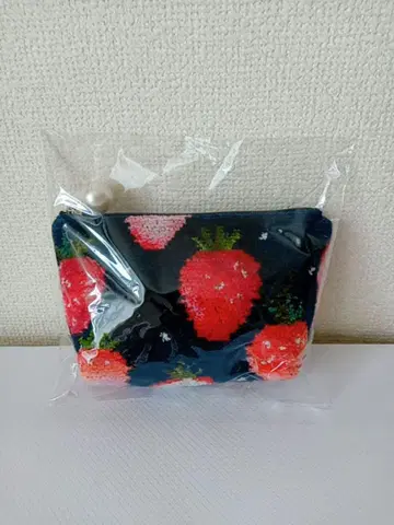 FEILER 페이러 파우치 스트로베리 도트 미사용 새상품 네이비