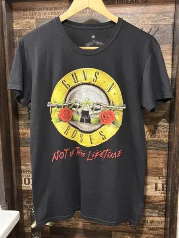 GUNS N' ROSES NOT IN THIS LIFETIME 투어 T