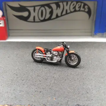 1/64 바이크 Pan Shovel-H bobber 주황색