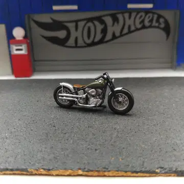 1/64 바이크 Pan Shovel-H bobber 그린