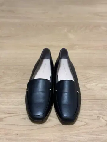 골드 모티브 오페라 펌프스 완판템 24.5cm