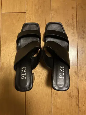 PIXY 샌들