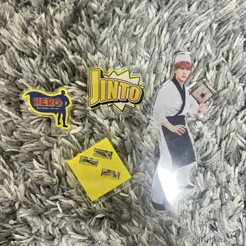 M!LK 이걸로도 히어로 아크릴 스탠드 요시다 진토