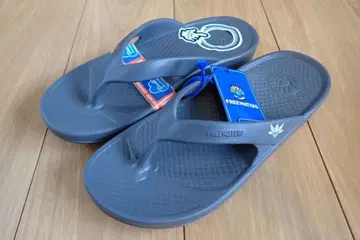 새상품 프리 워터 샌들 악스 클래식