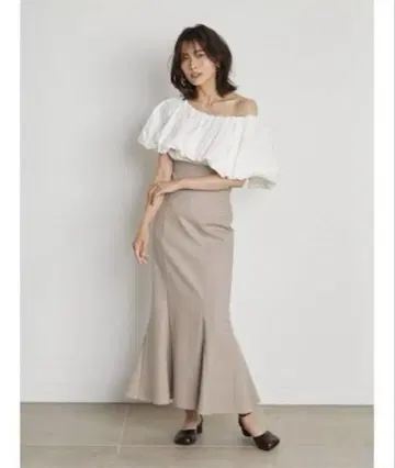 SNIDEL 하이 웨스트 헴 플레어 스커트 BEG 0